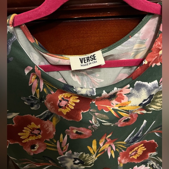 Verse fitted floral dress - Picture 2 of 5